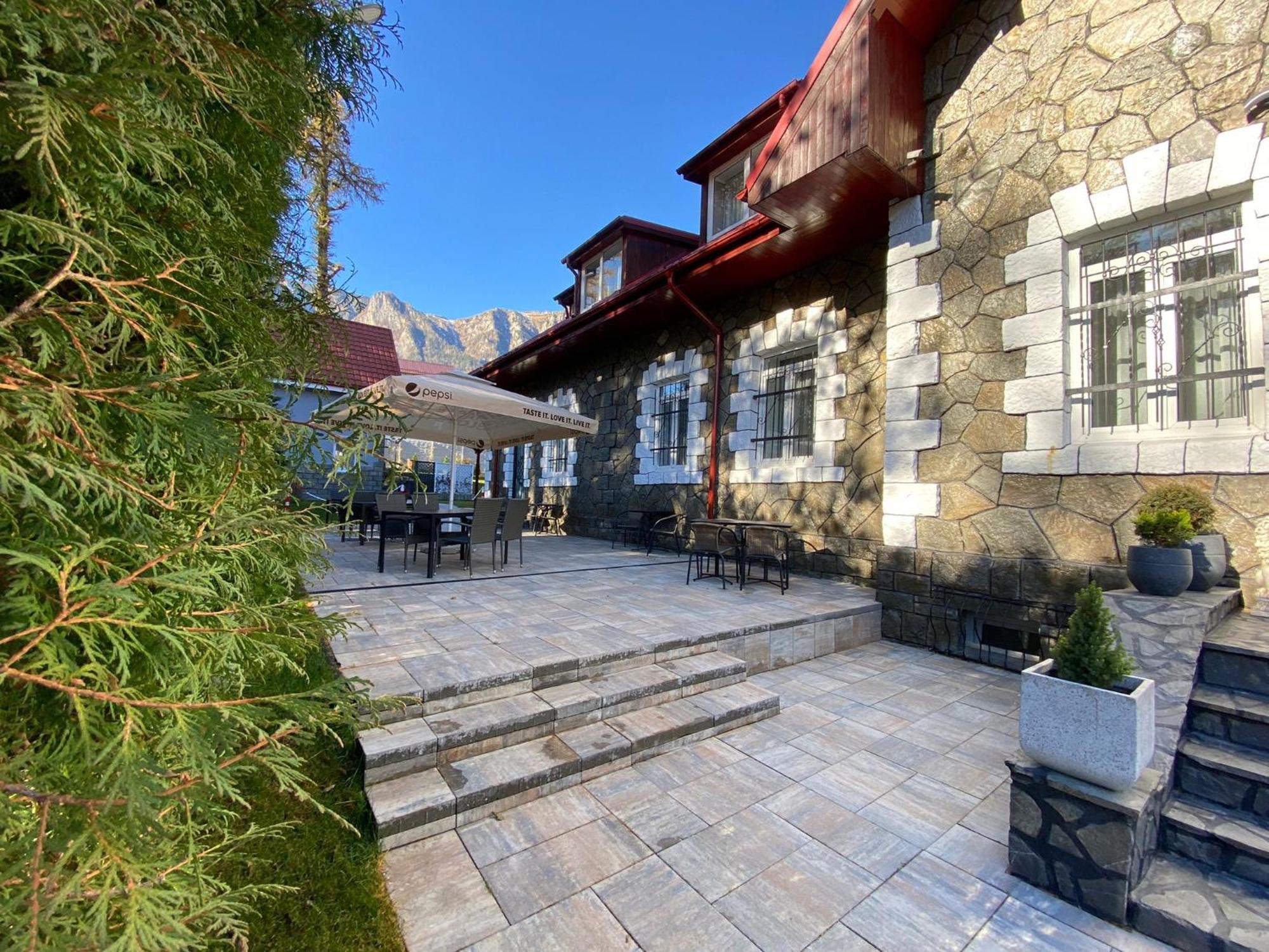 Royal Inn Busteni-Adults Only エクステリア 写真